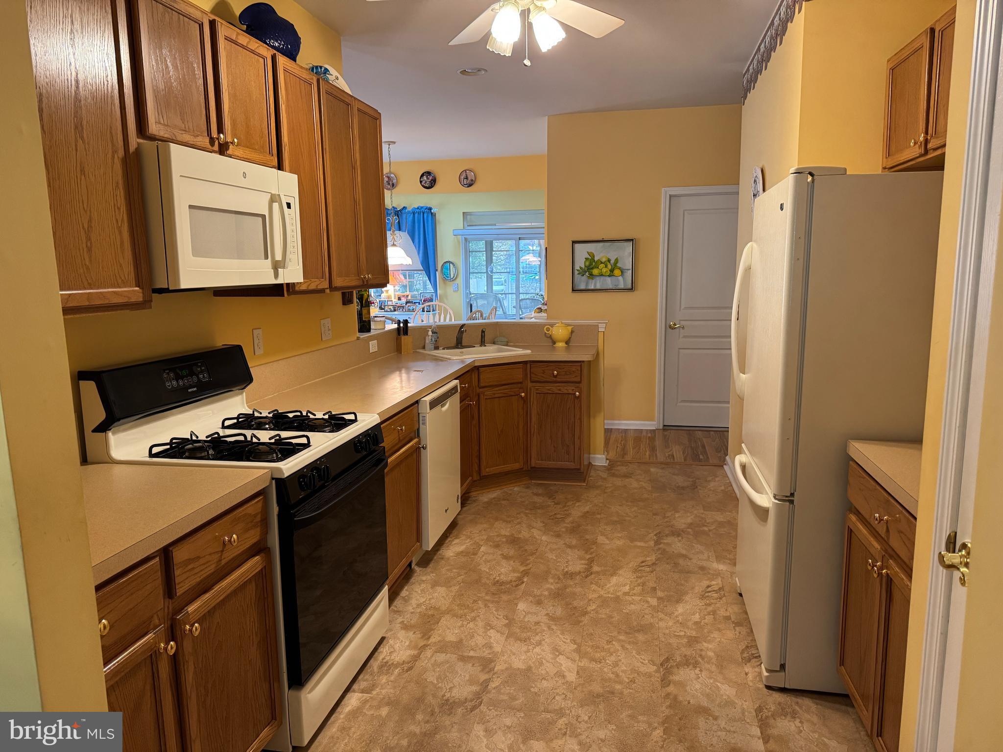 14 PELICAN LANE