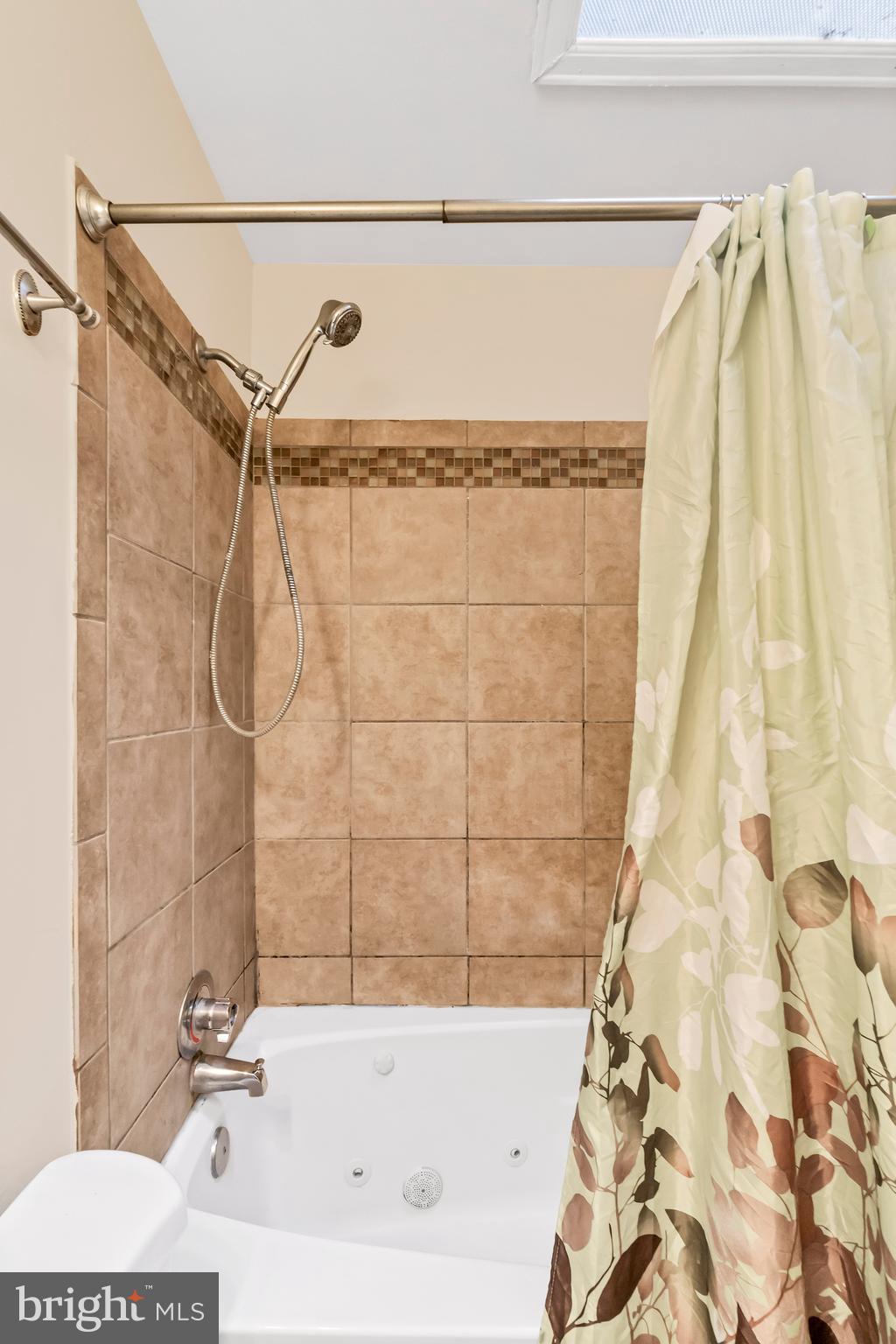 NORTH POINT VILLAGE - Residential