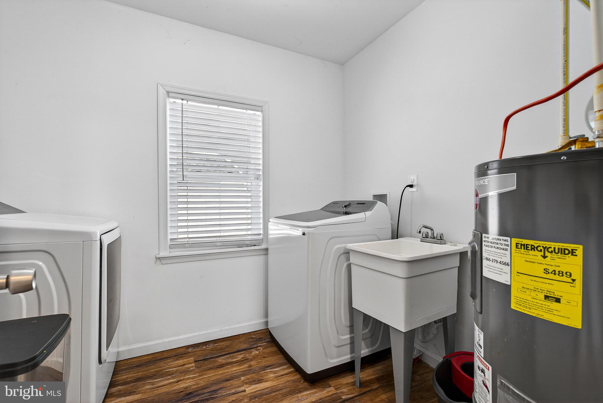 EDGEMERE/SPARROWS POINT - Residential