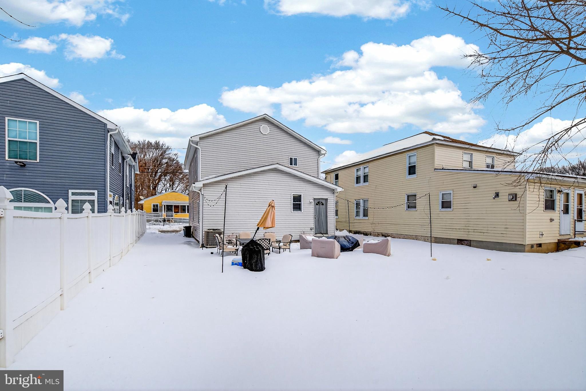 EDGEMERE/SPARROWS POINT - Residential