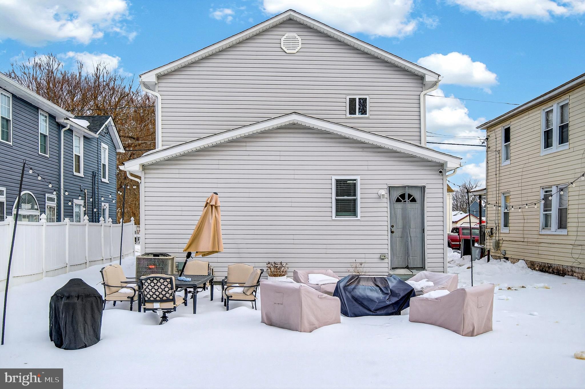 EDGEMERE/SPARROWS POINT - Residential