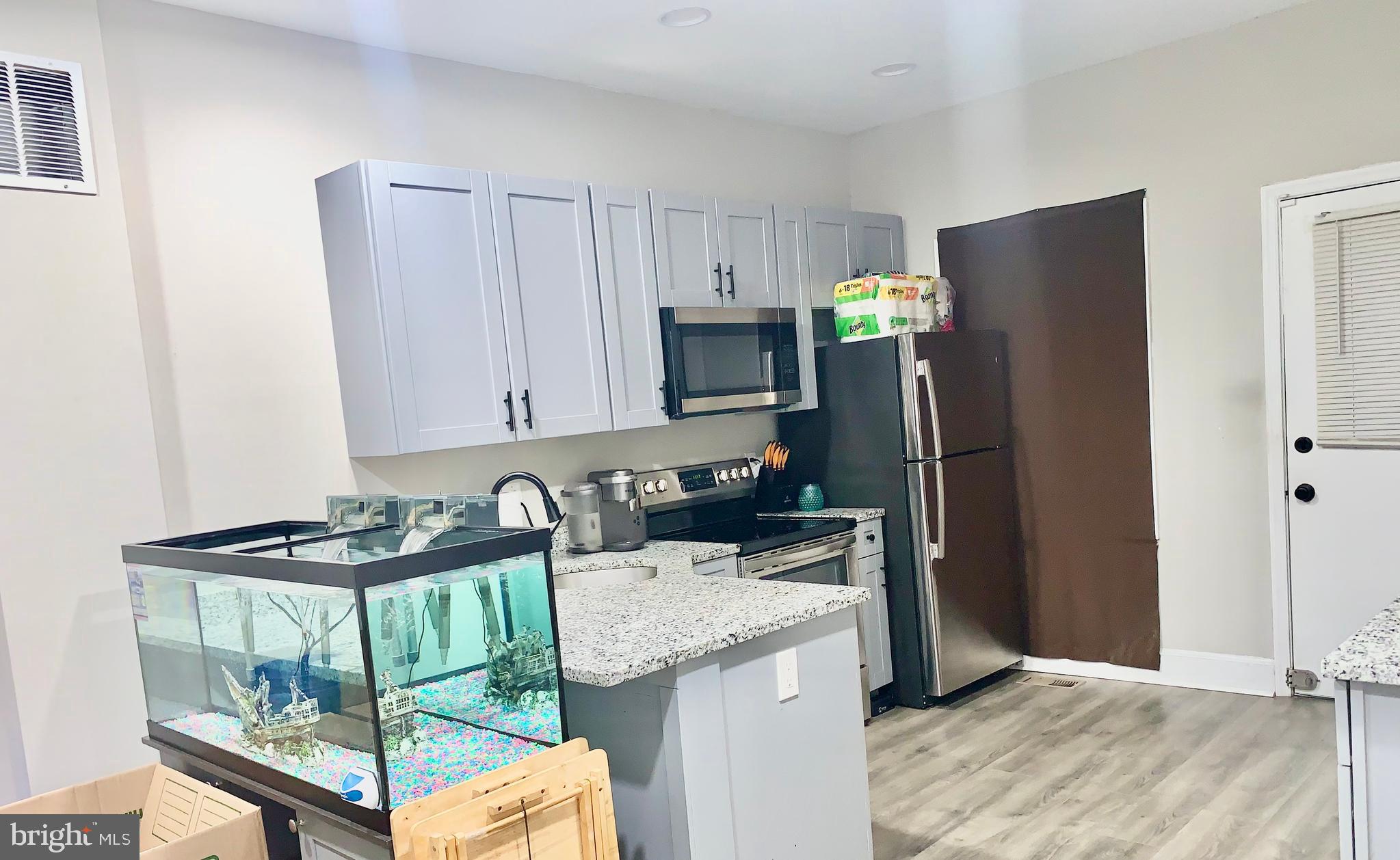 MILL HILL - Residential