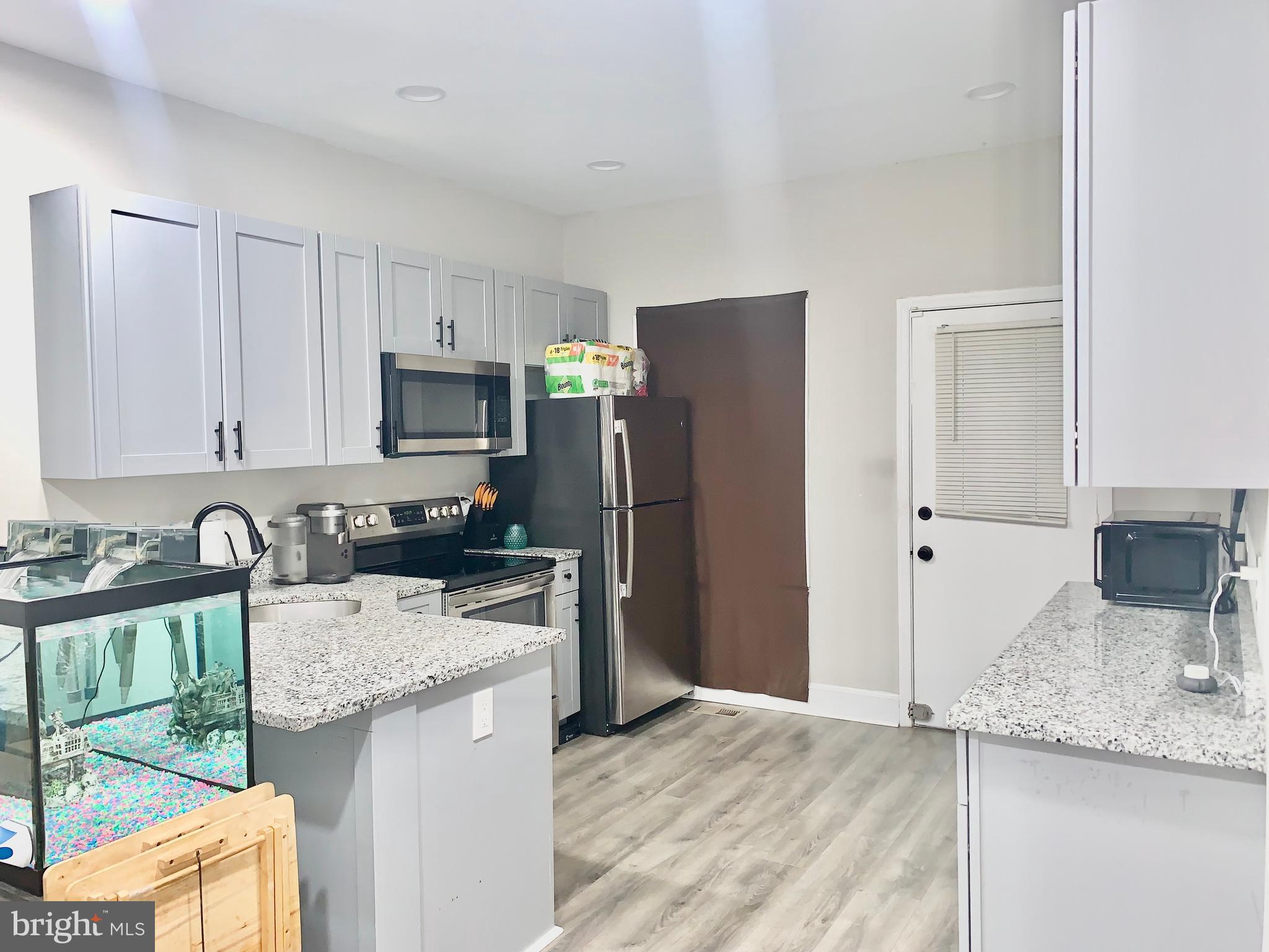 MILL HILL - Residential