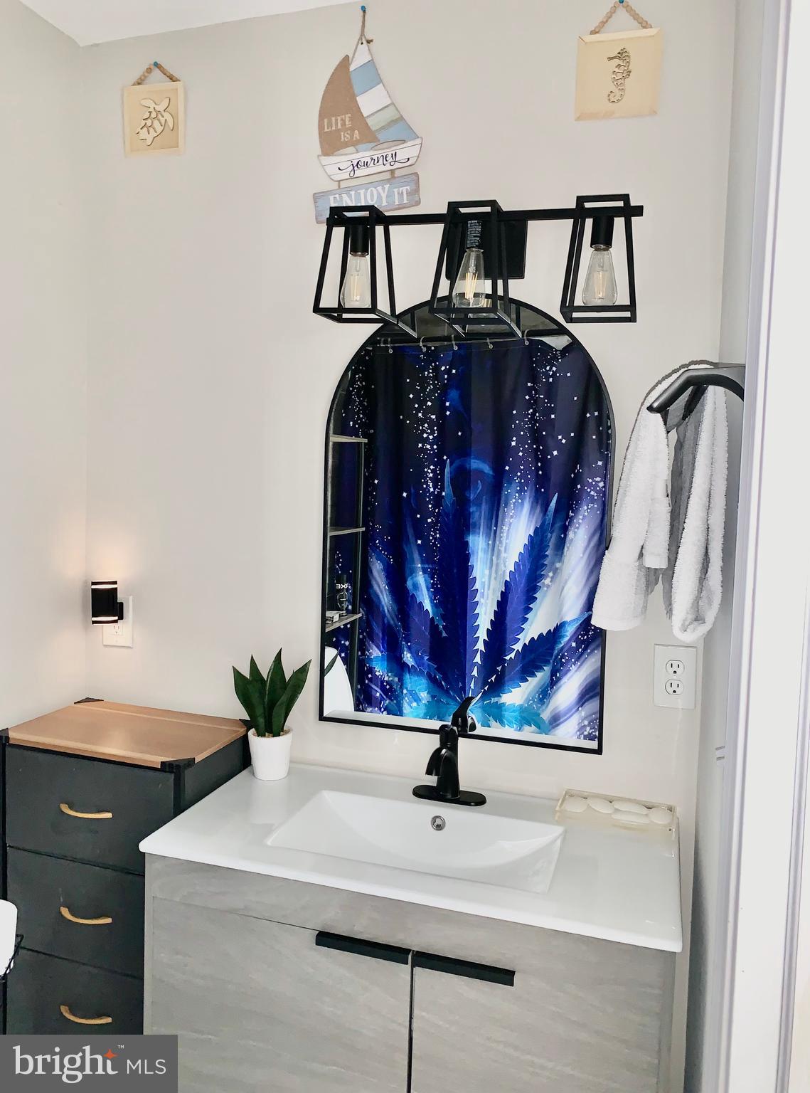 MILL HILL - Residential