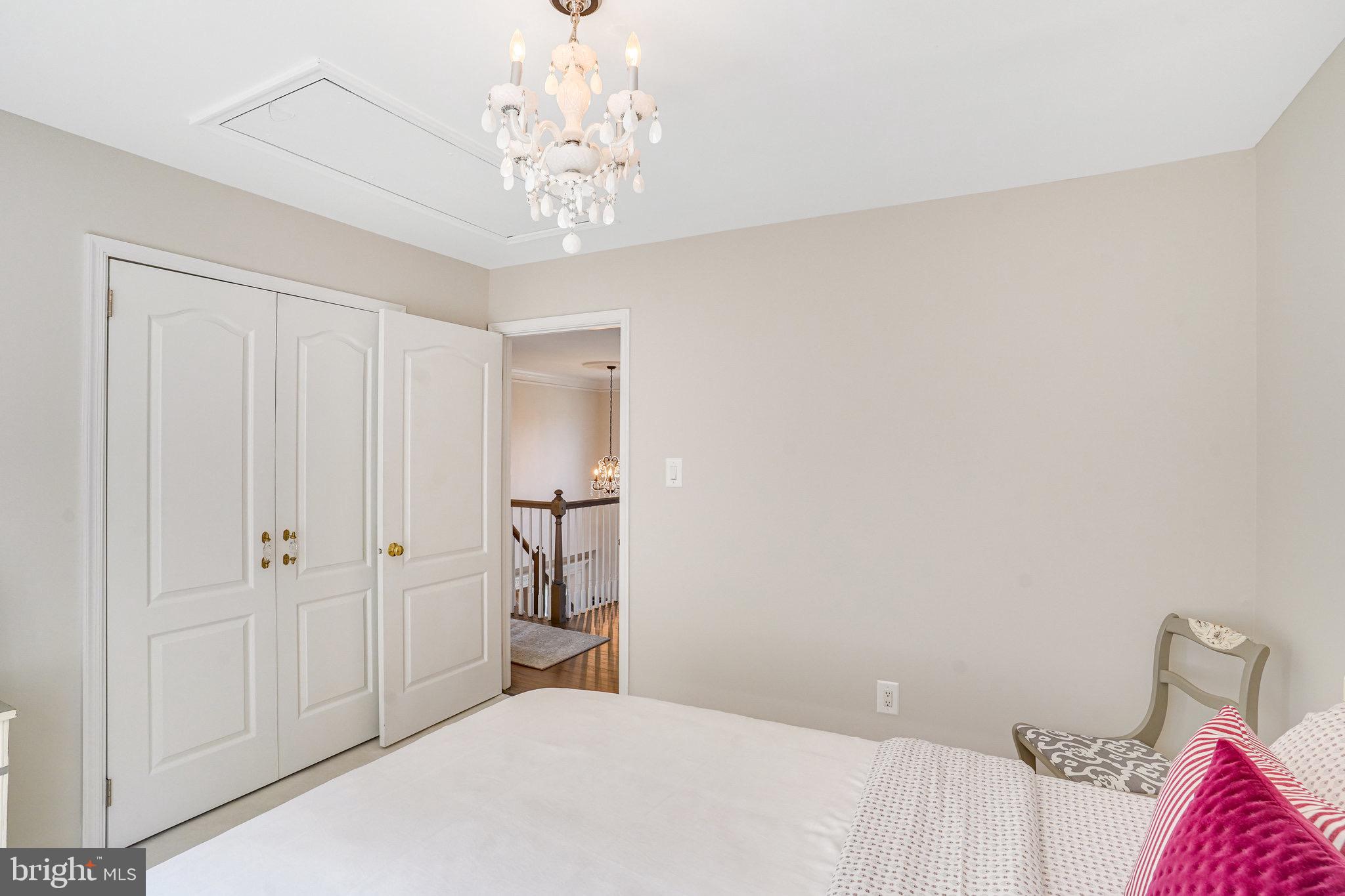 POTOMAC WOODS - Residential Lease