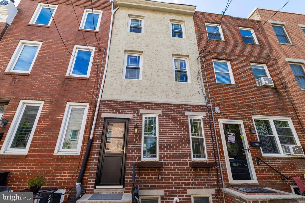Photo of 126 Greenwich Street, PHILADELPHIA, PA 19147 (MLS # PAPH2545576)