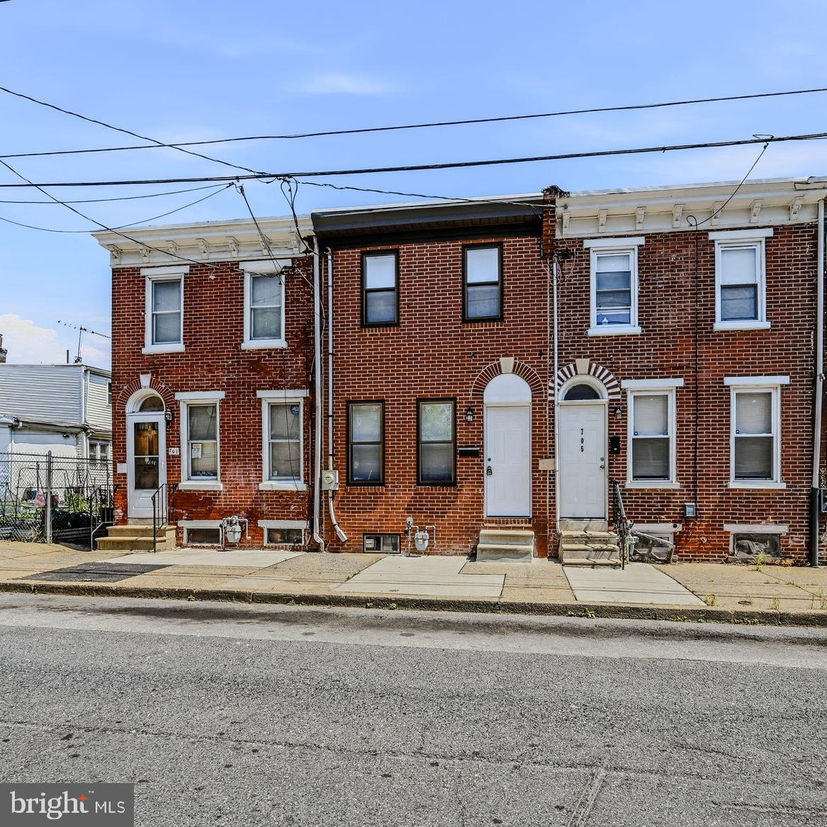 703 E 9TH STREET