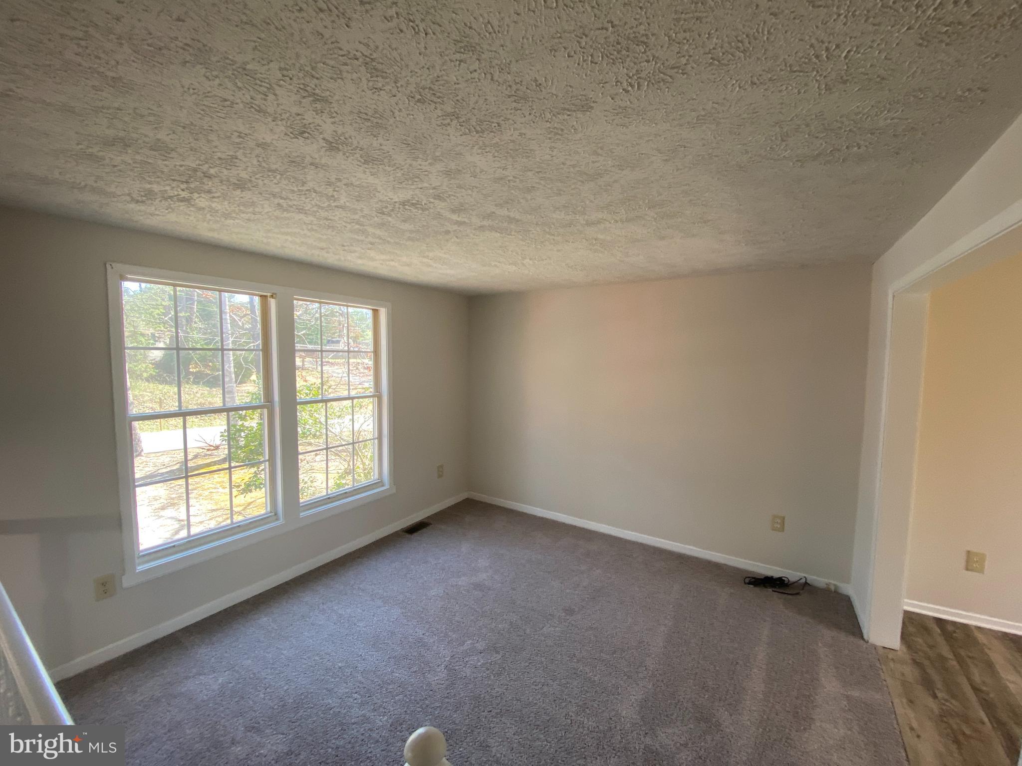 LAKE CAROLINE - Residential Lease