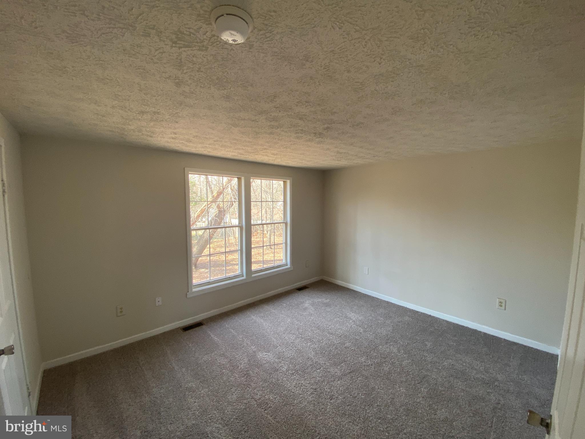 LAKE CAROLINE - Residential Lease