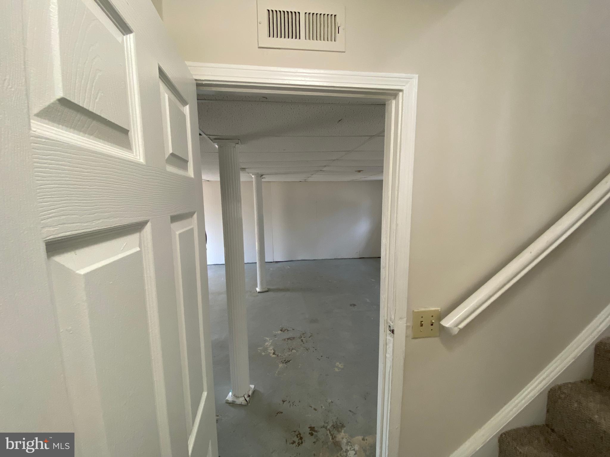 LAKE CAROLINE - Residential Lease