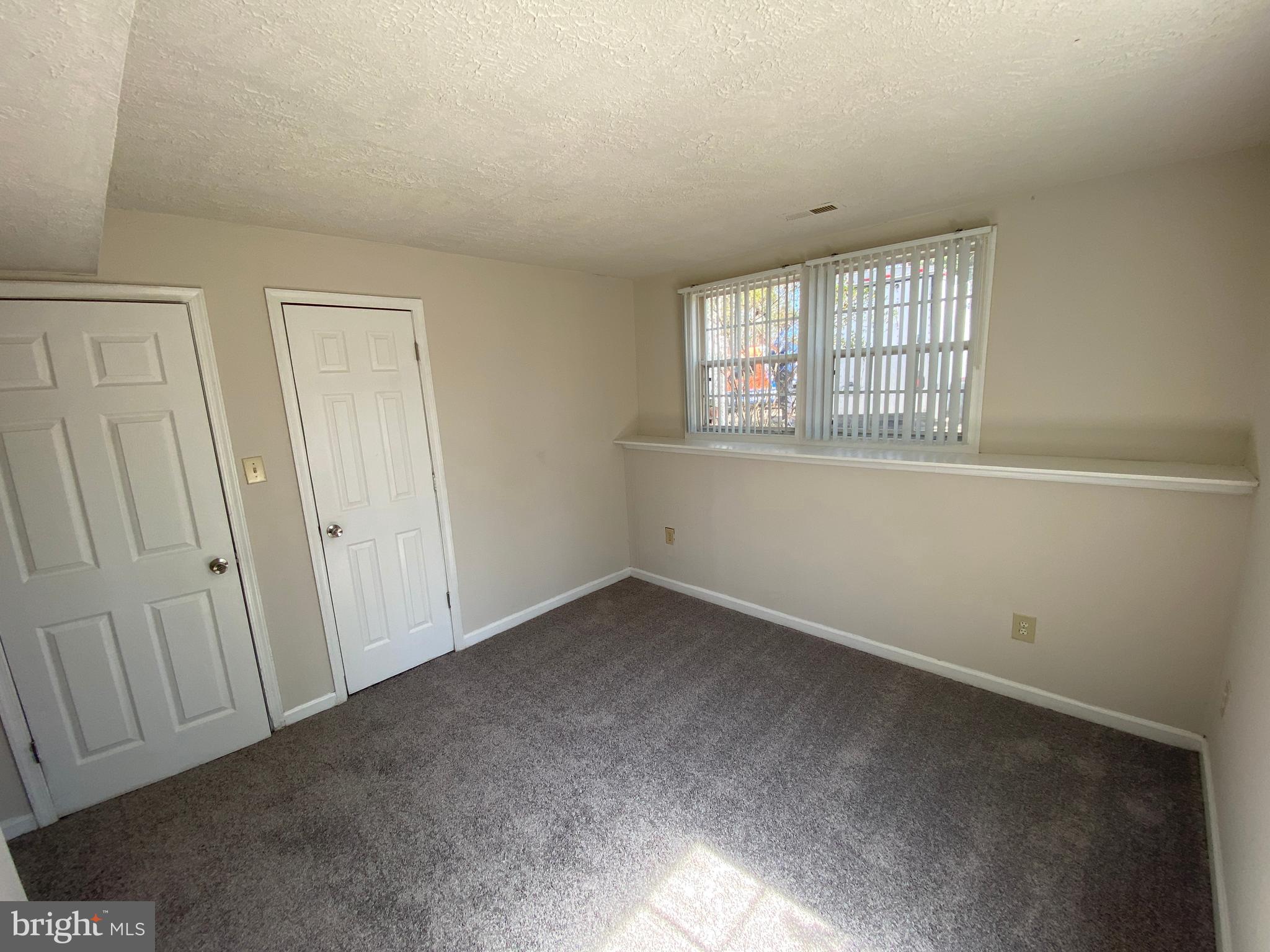 LAKE CAROLINE - Residential Lease