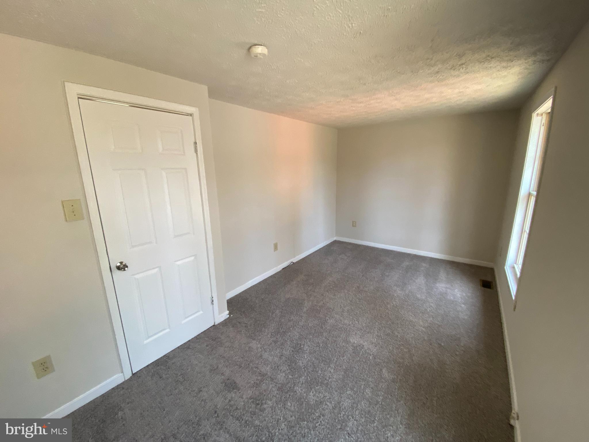 LAKE CAROLINE - Residential Lease