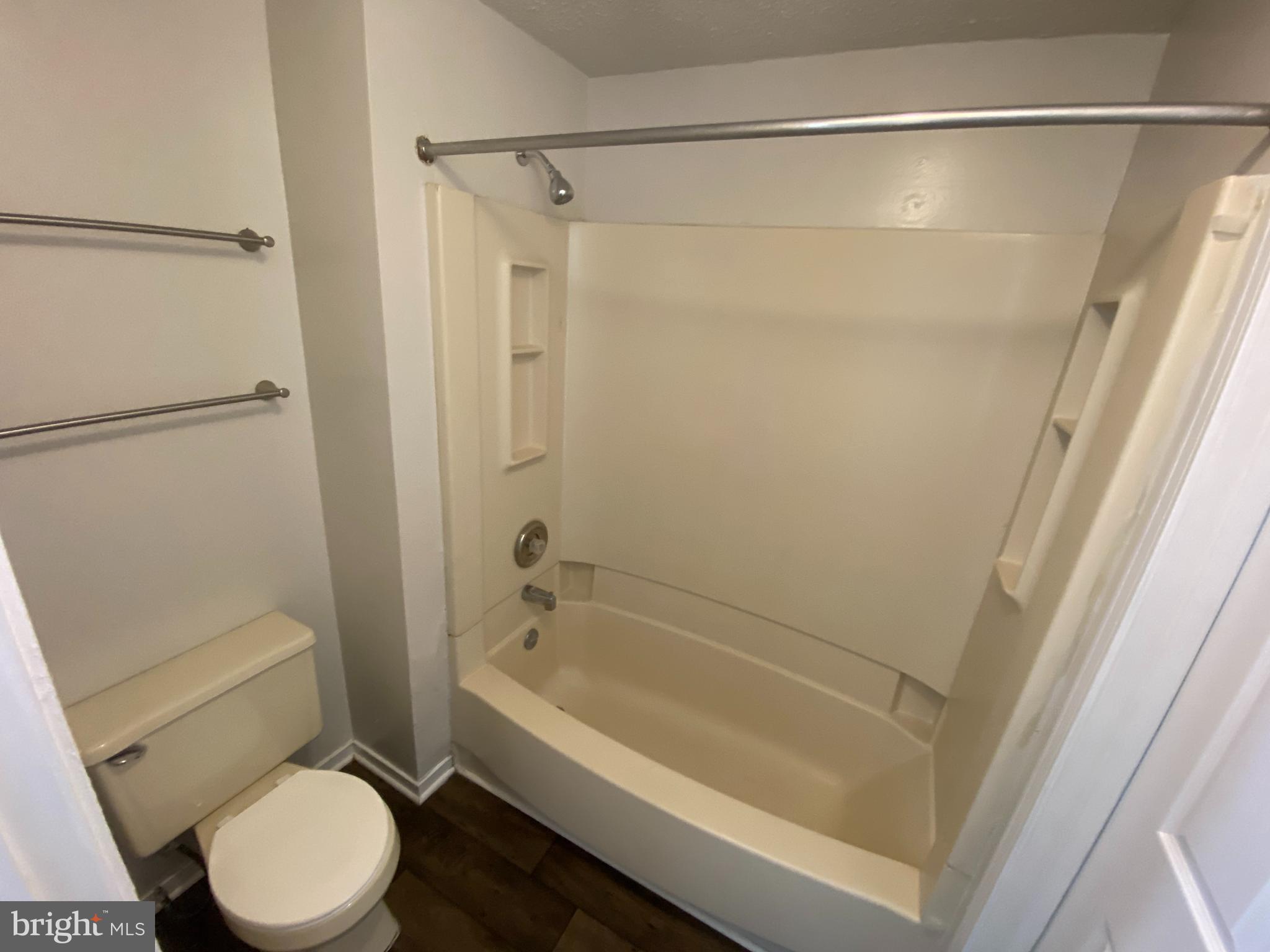 LAKE CAROLINE - Residential Lease