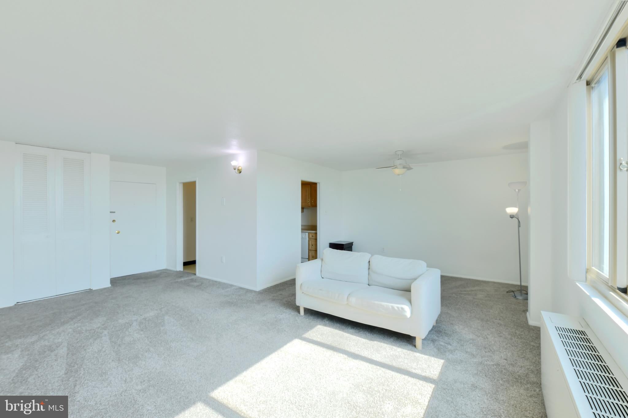 1 E UNIVERSITY PARKWAY 908