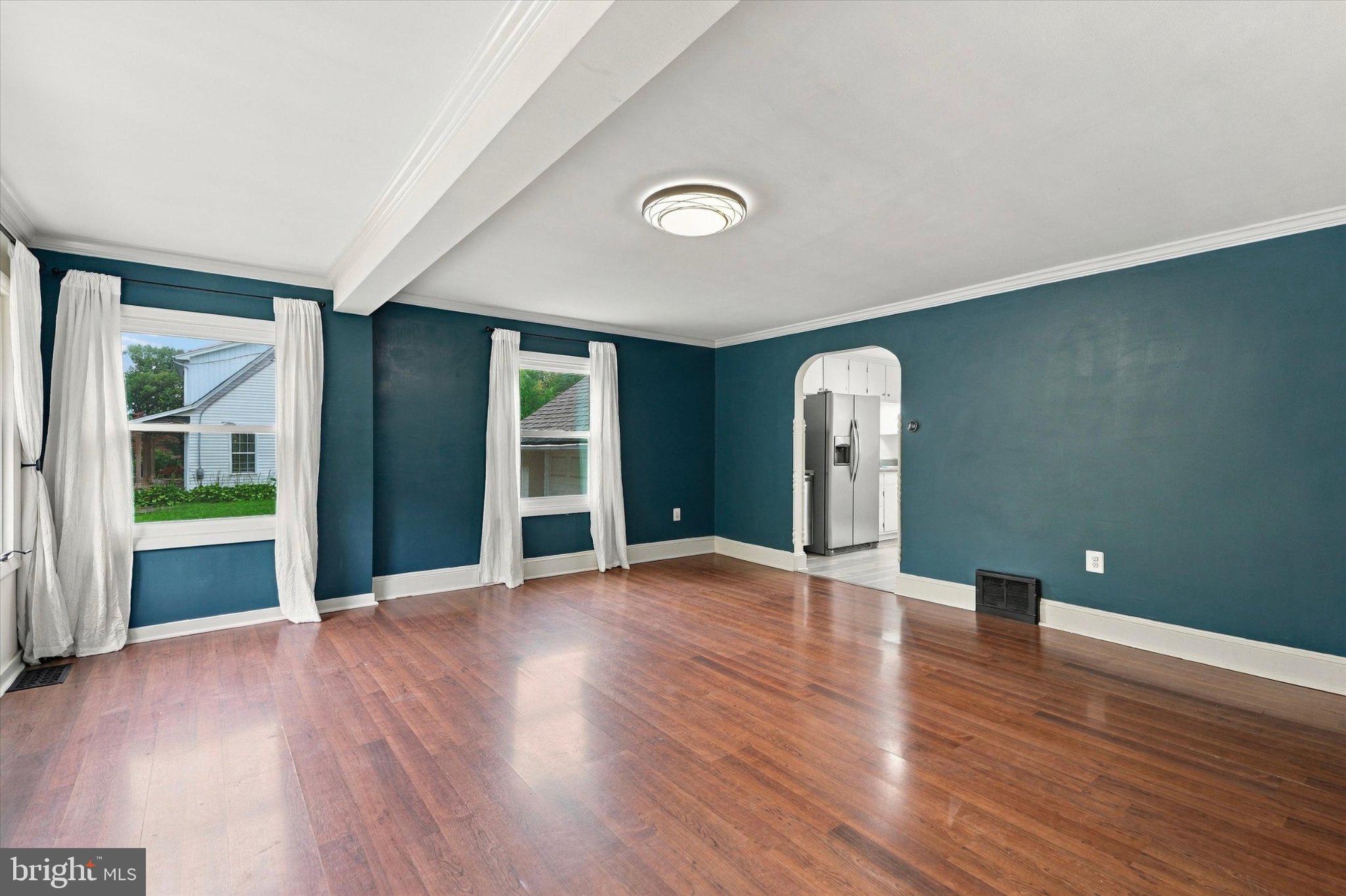 1021 COLLEGEVILLE ROAD