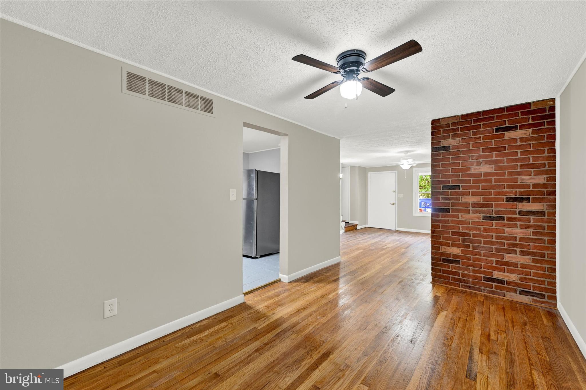 FOX RIDGE MANOR - Residential Lease