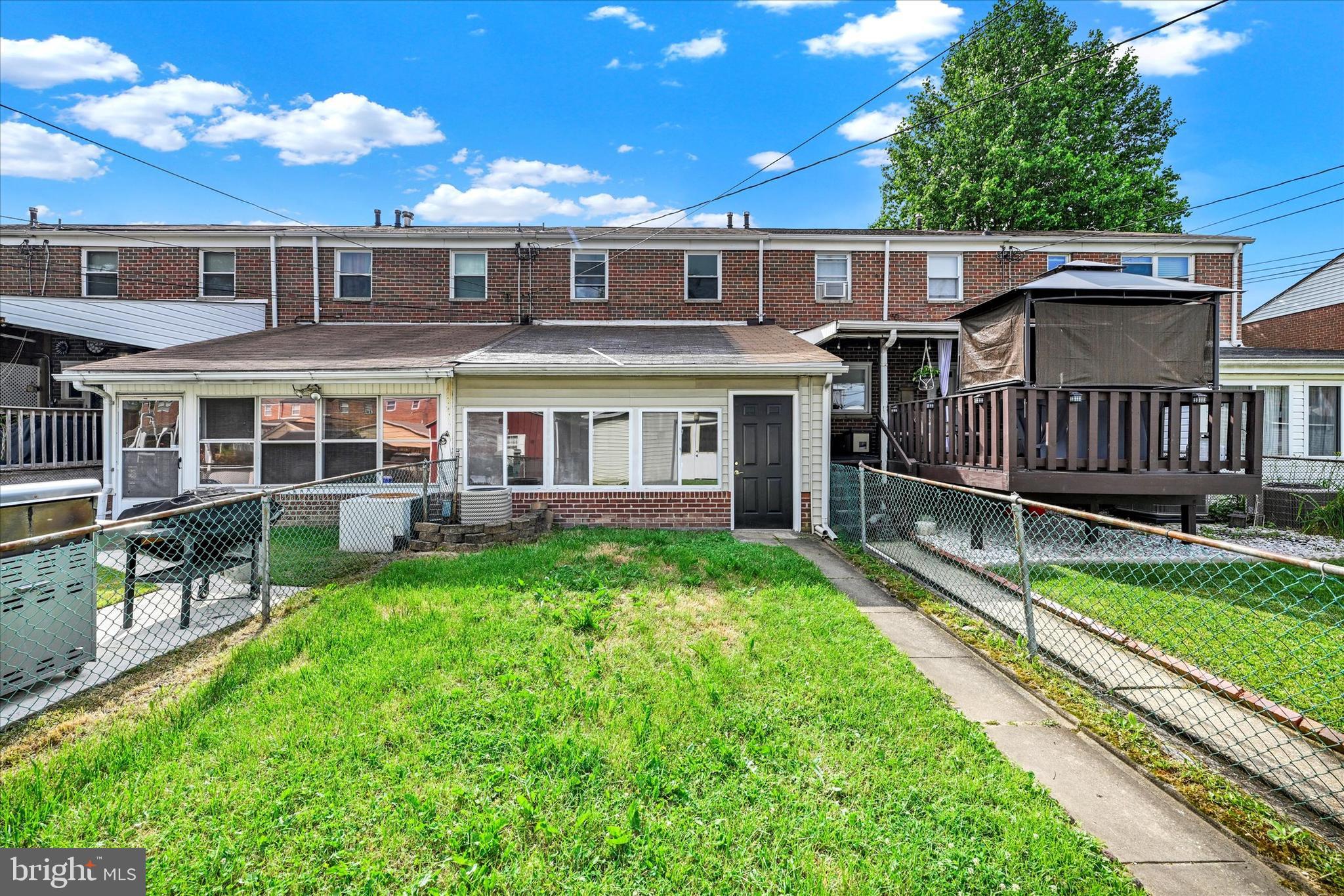 FOX RIDGE MANOR - Residential Lease