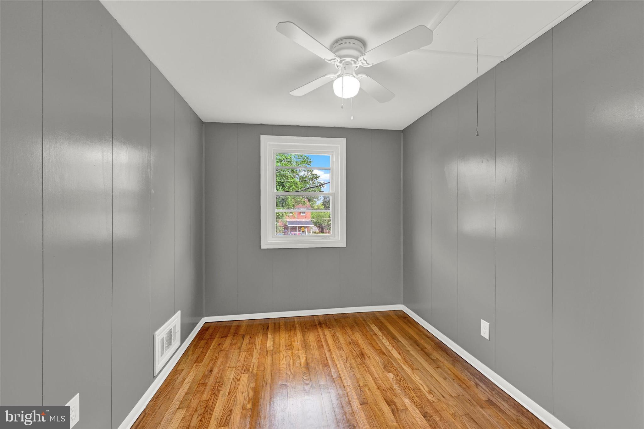 FOX RIDGE MANOR - Residential Lease