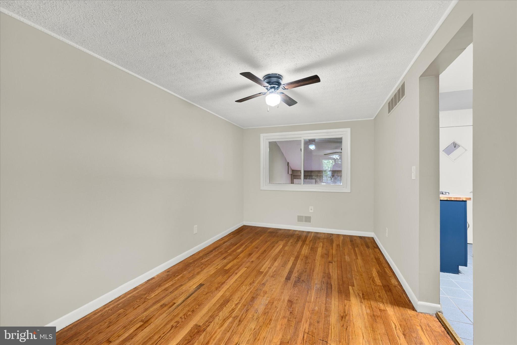 FOX RIDGE MANOR - Residential Lease