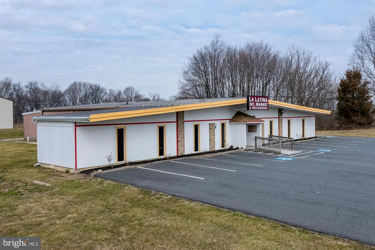 Oxford, Pennsylvania 19363, United States, ,Commercial,Pending,64840