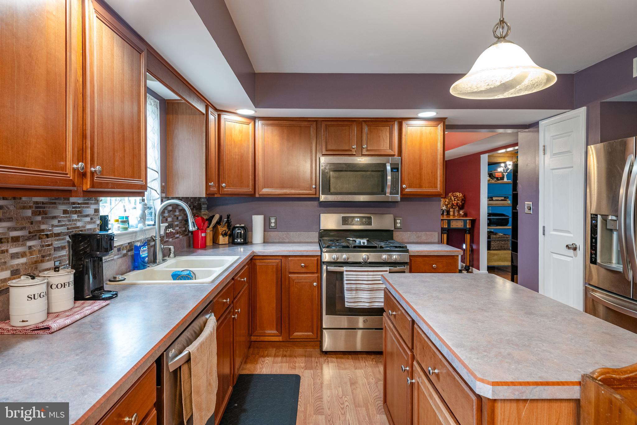 OAK VIEW ESTATES - Residential