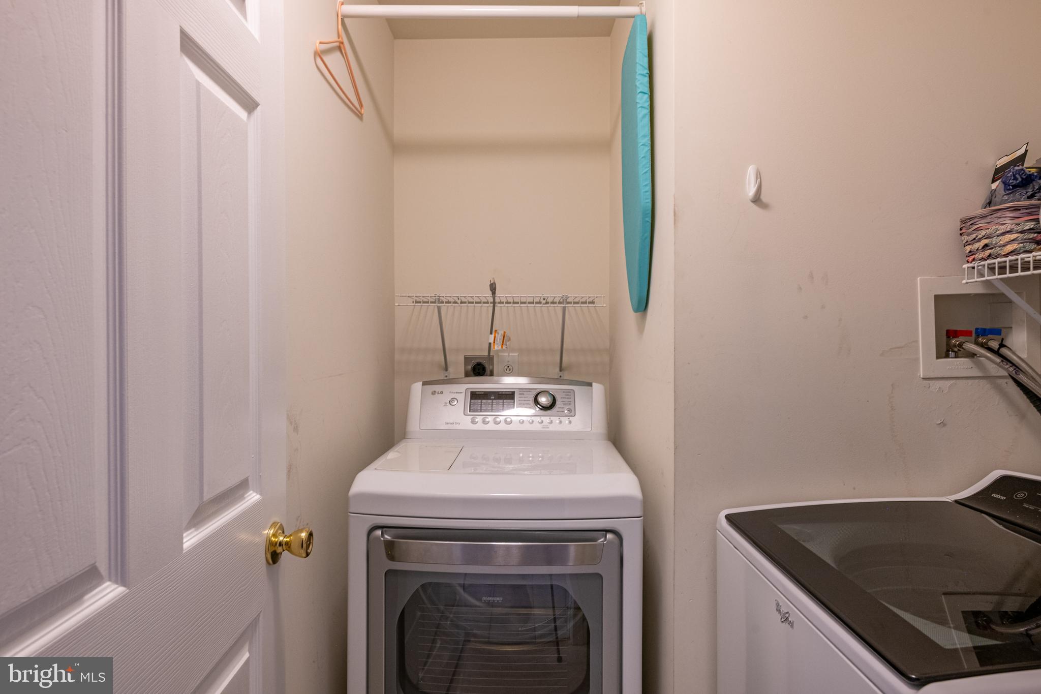 OAK VIEW ESTATES - Residential