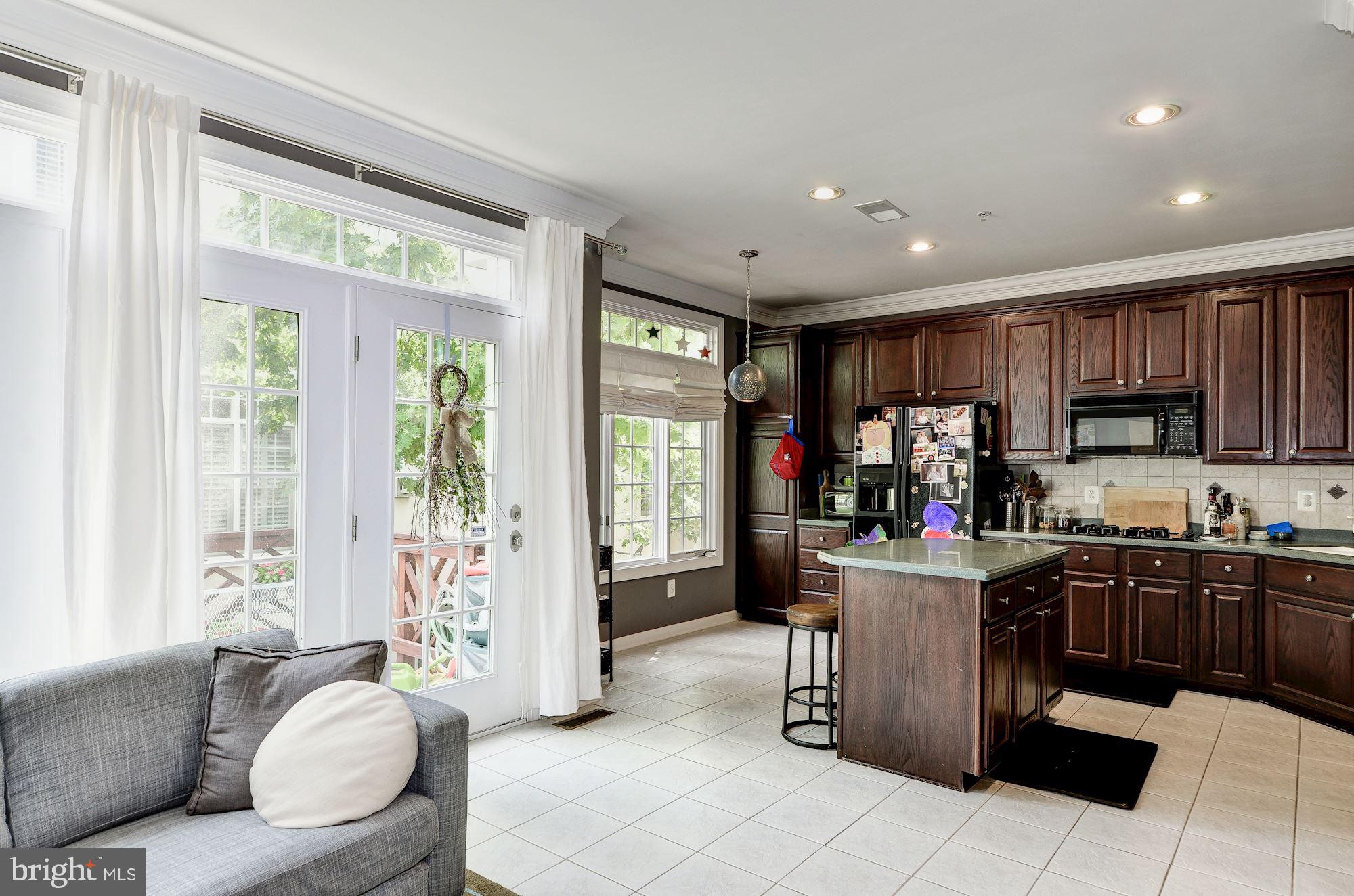 CAMERON STATION - Residential Lease