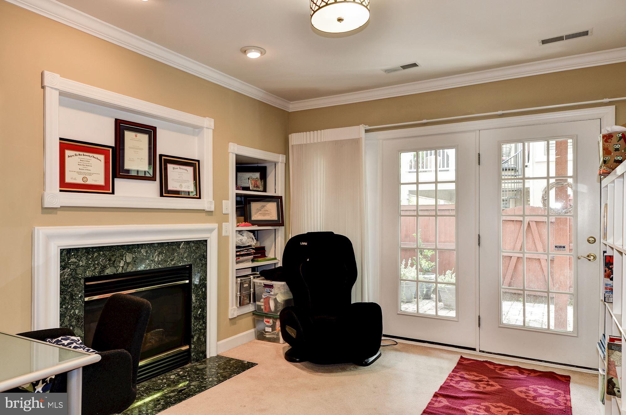 CAMERON STATION - Residential Lease