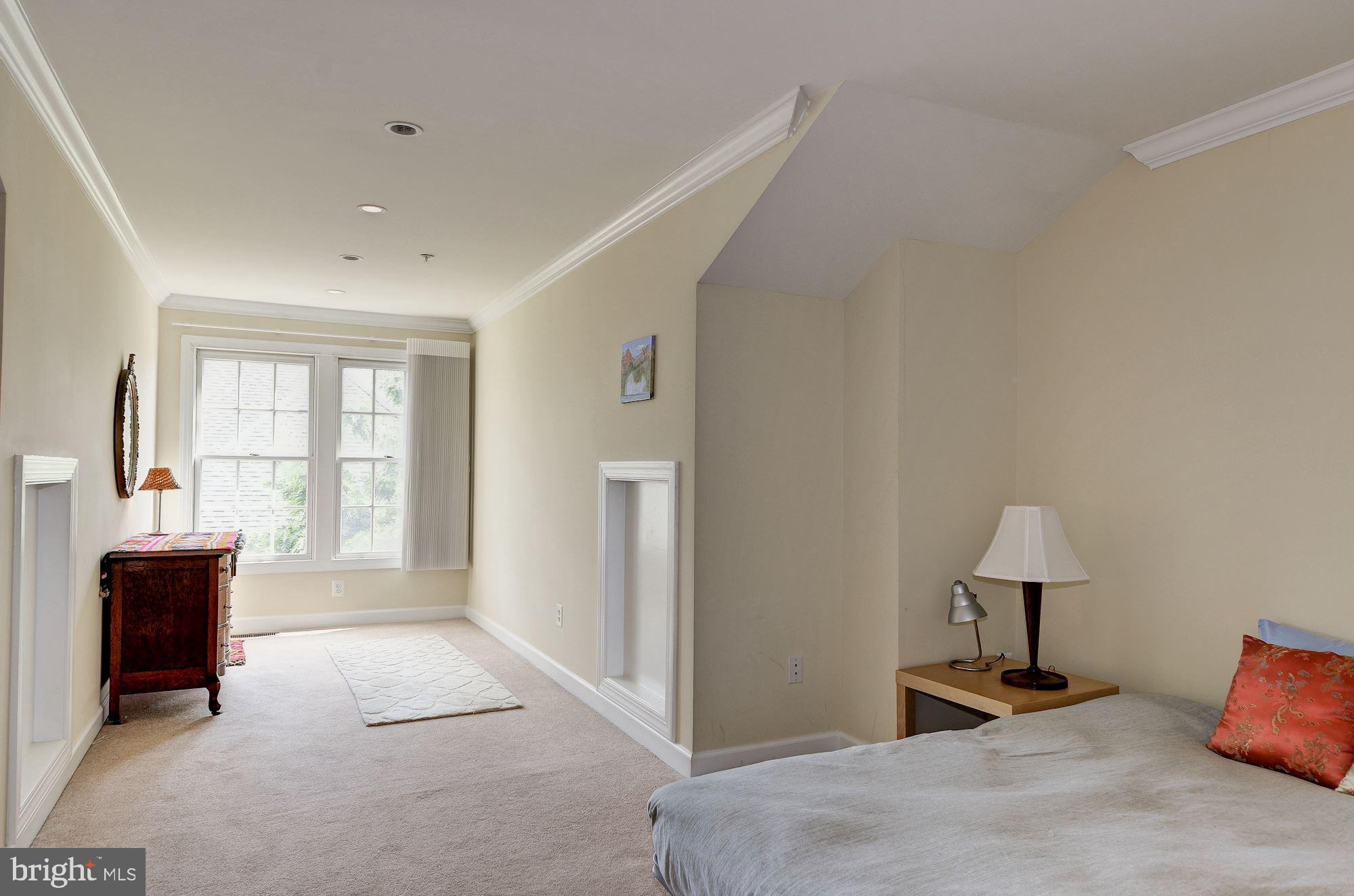 CAMERON STATION - Residential Lease