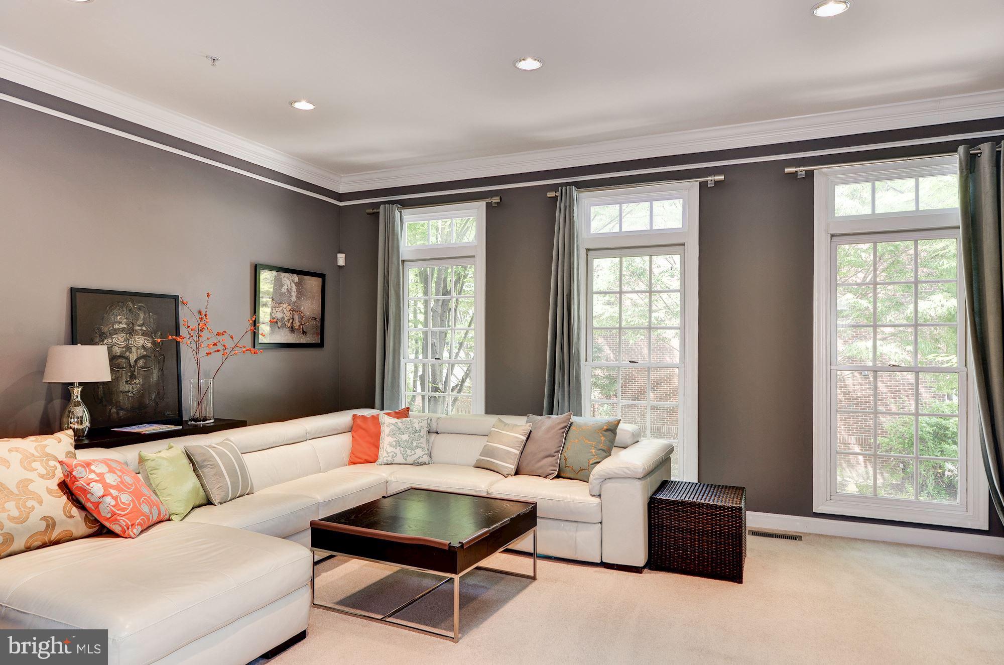 CAMERON STATION - Residential Lease