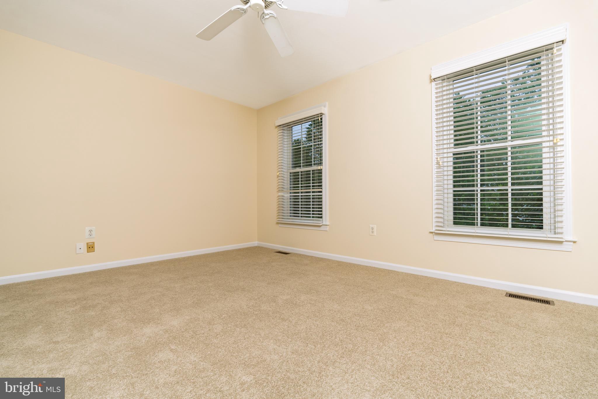 CROSSPOINTE - Residential