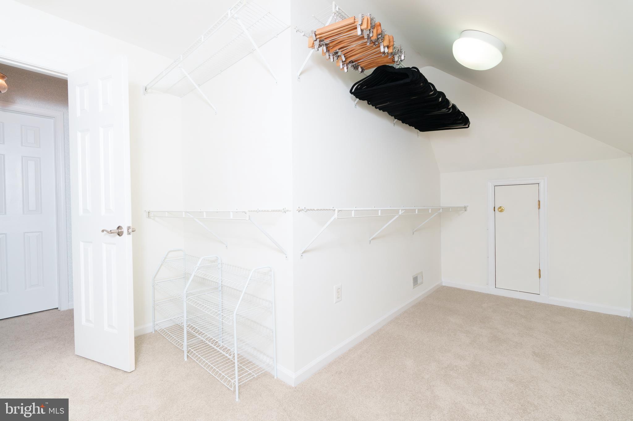 CROSSPOINTE - Residential