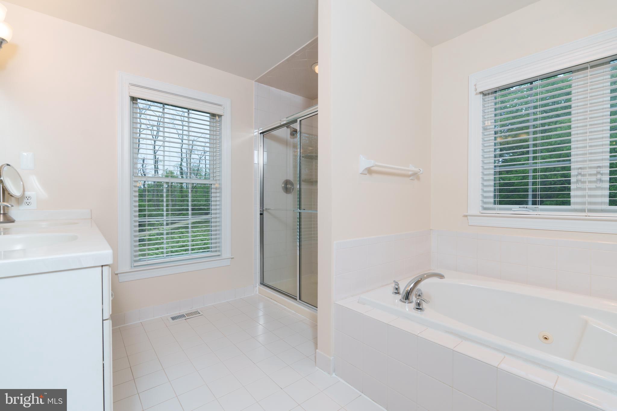 CROSSPOINTE - Residential