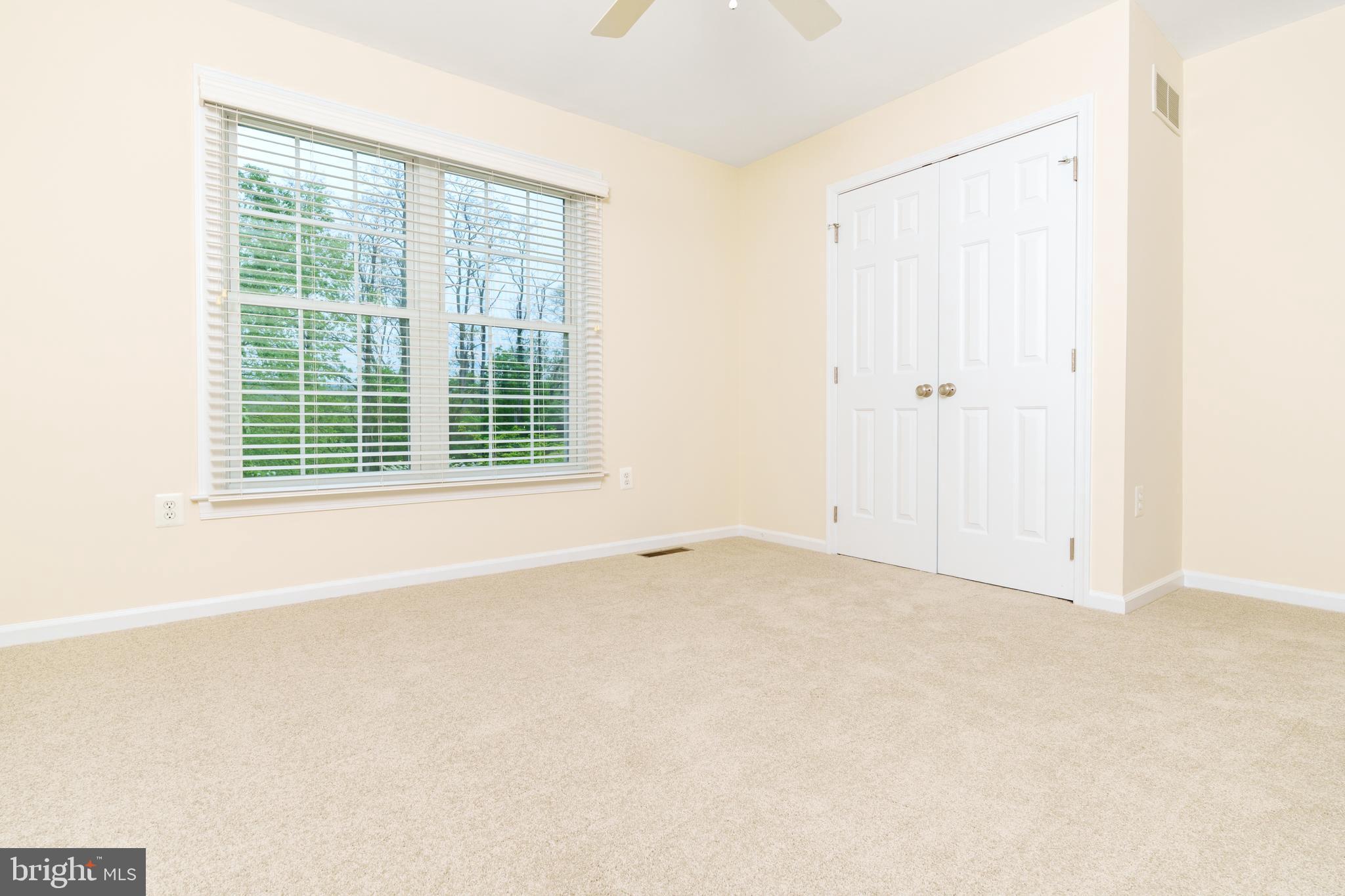 CROSSPOINTE - Residential