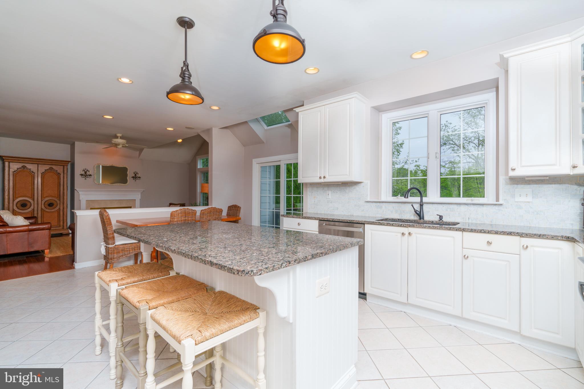 CROSSPOINTE - Residential