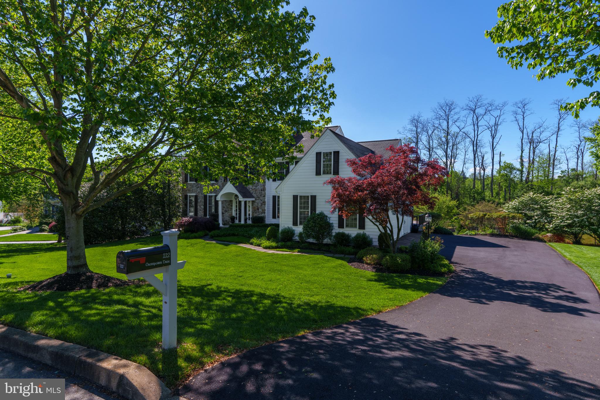 CROSSPOINTE - Residential