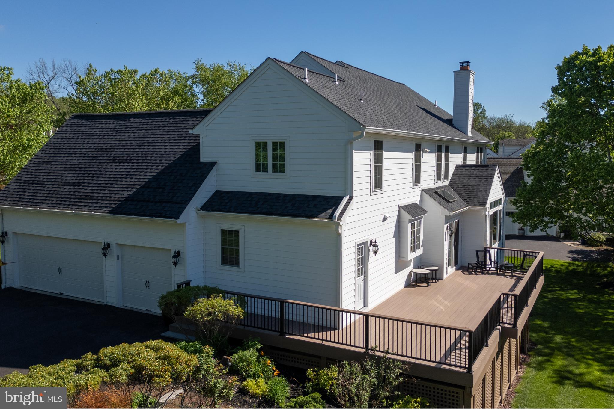 112 CROSSPOINTE DRIVE