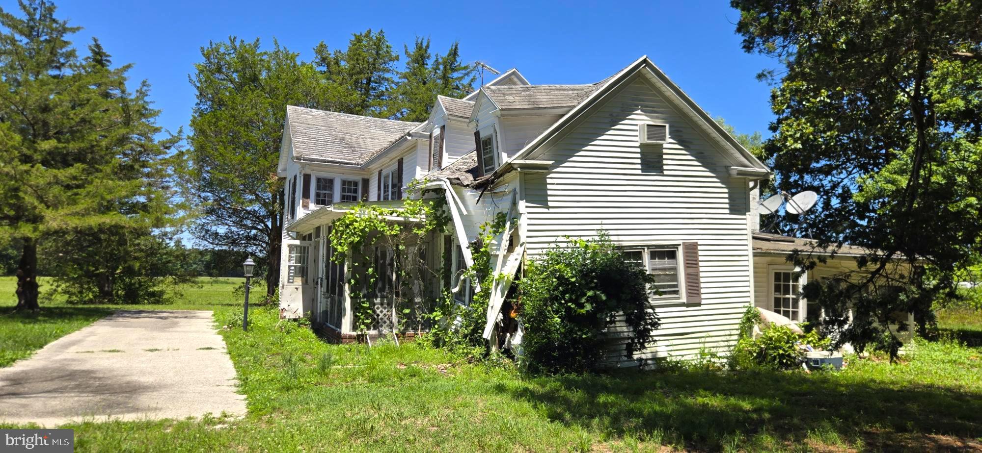 865 COLONA RD