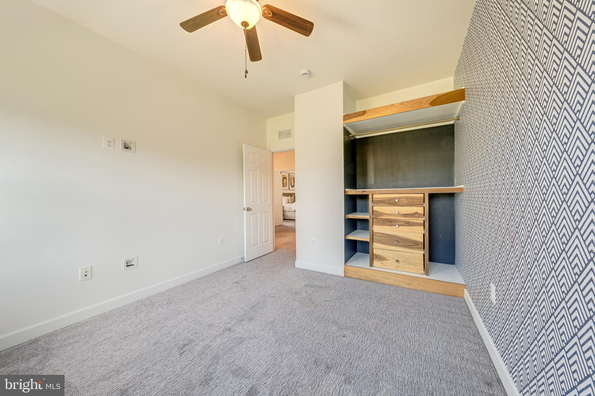 RIVER POINTE - Residential