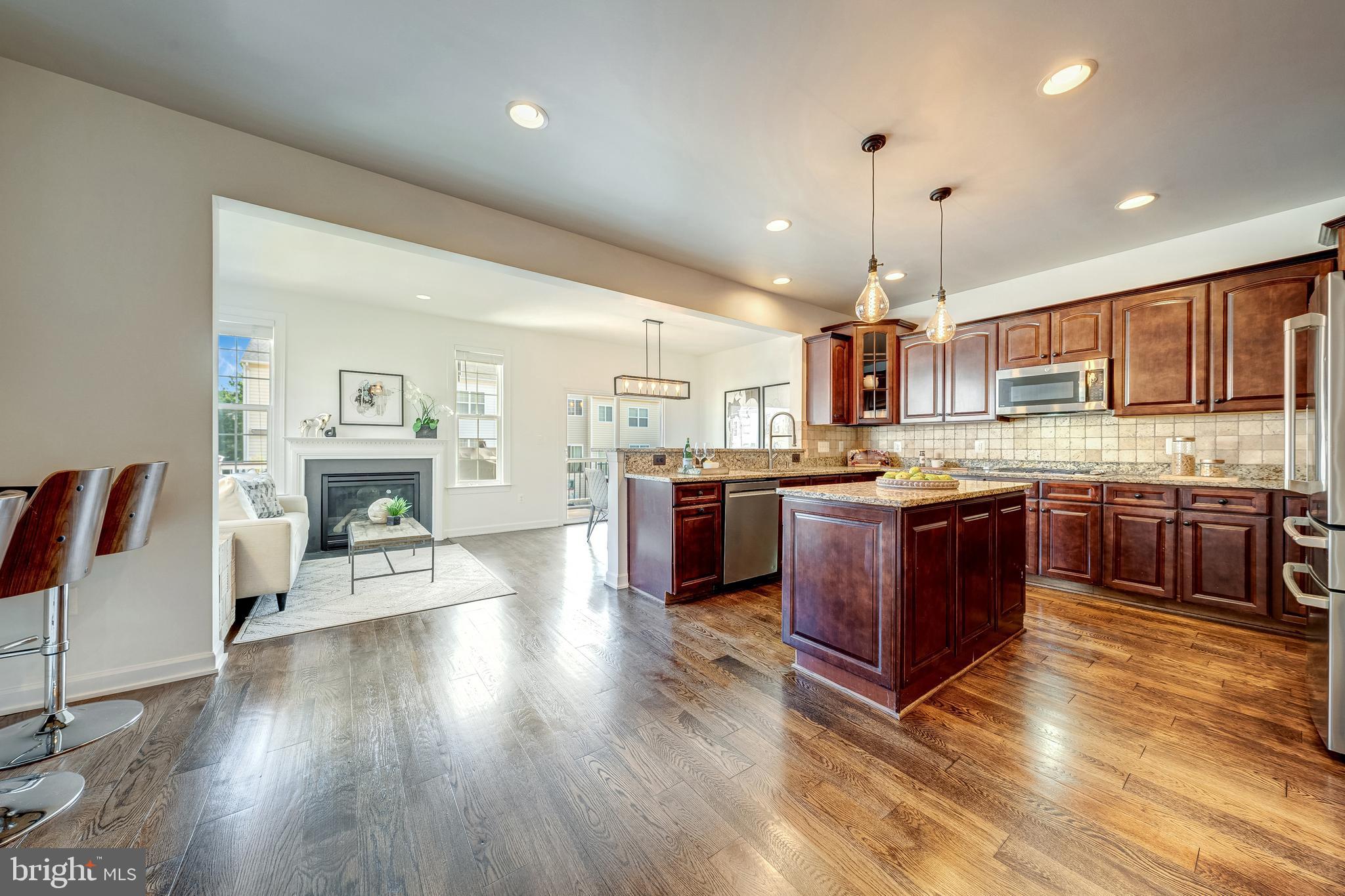 RIVER POINTE - Residential