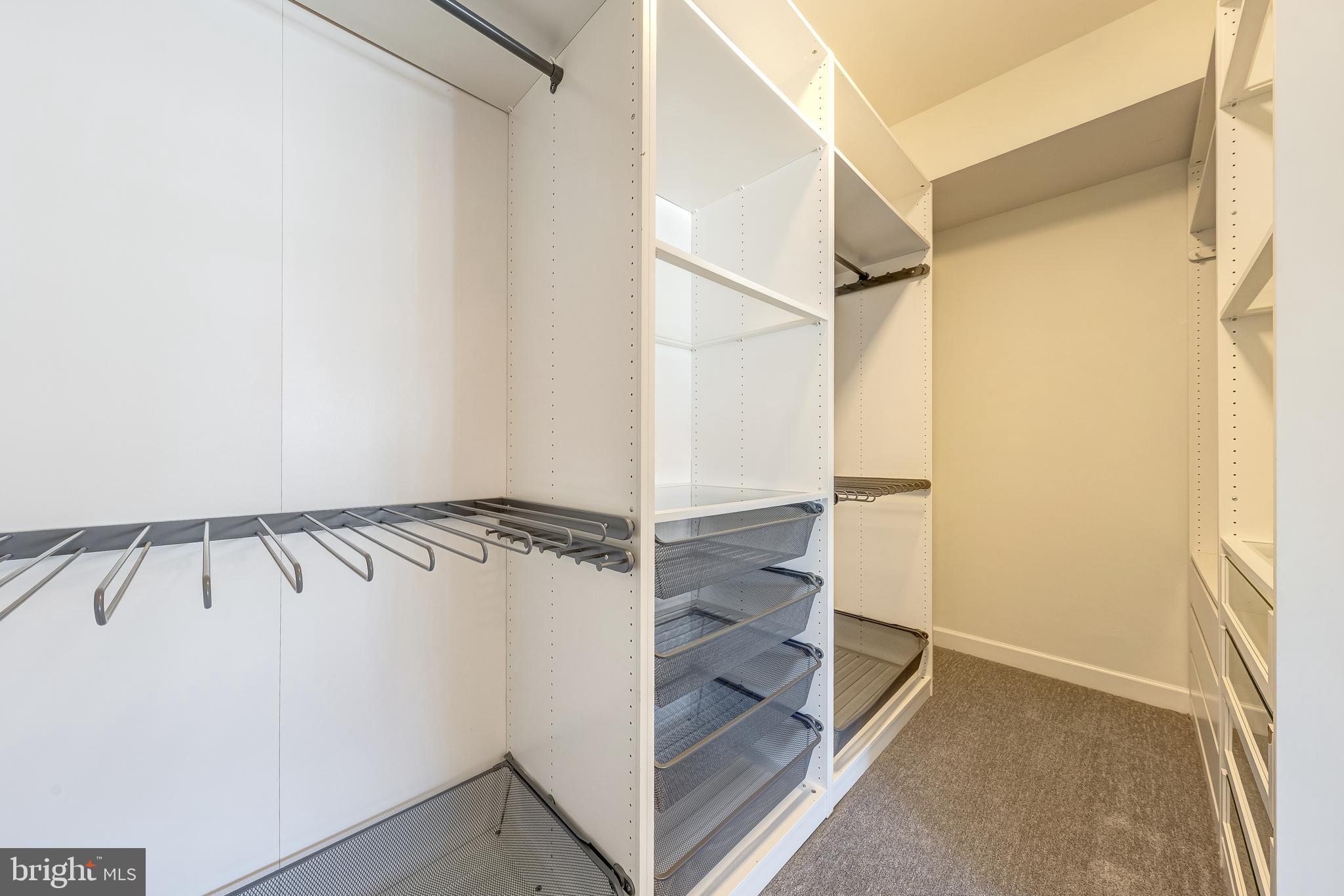 RIVER POINTE - Residential