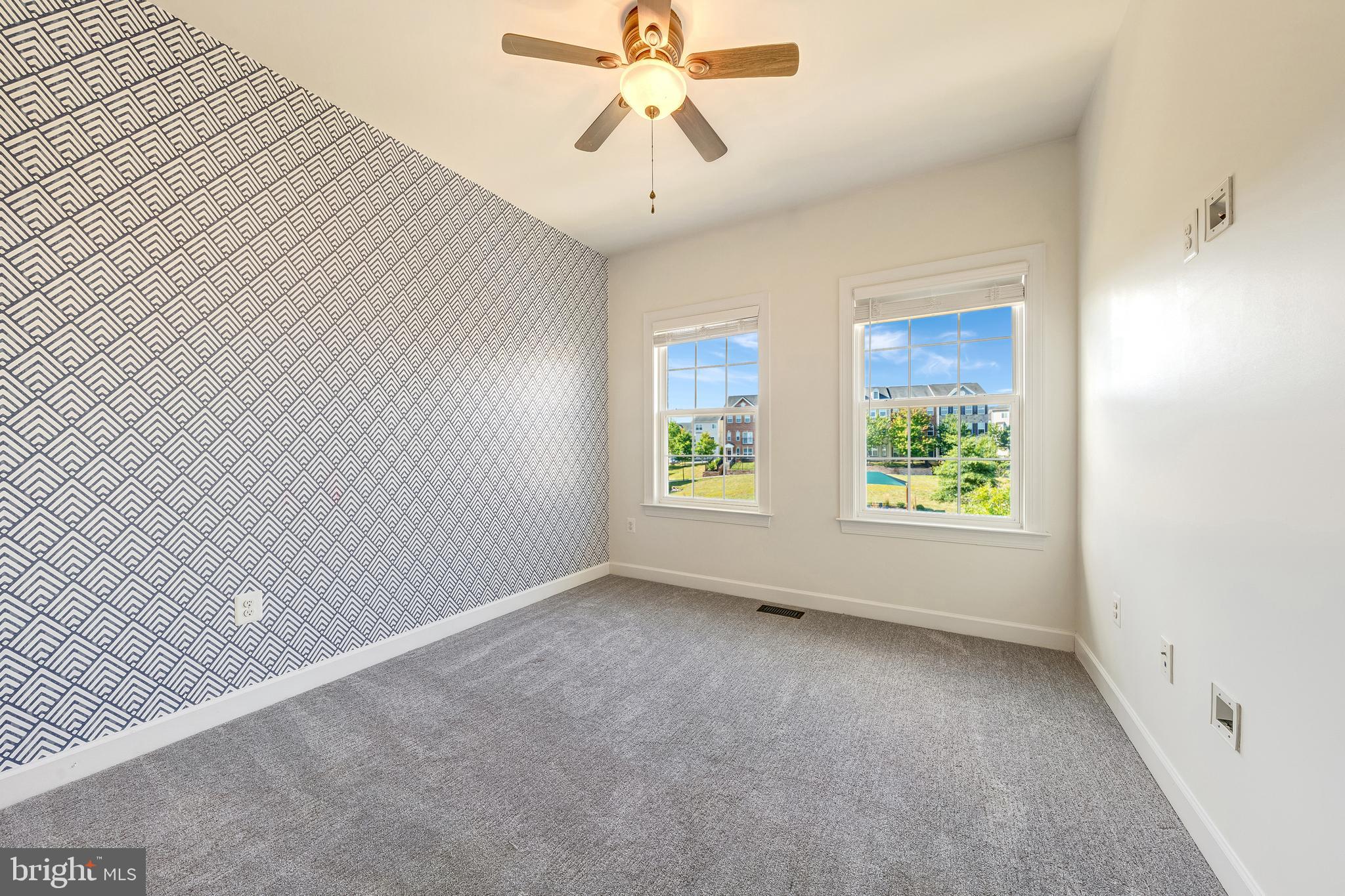 RIVER POINTE - Residential