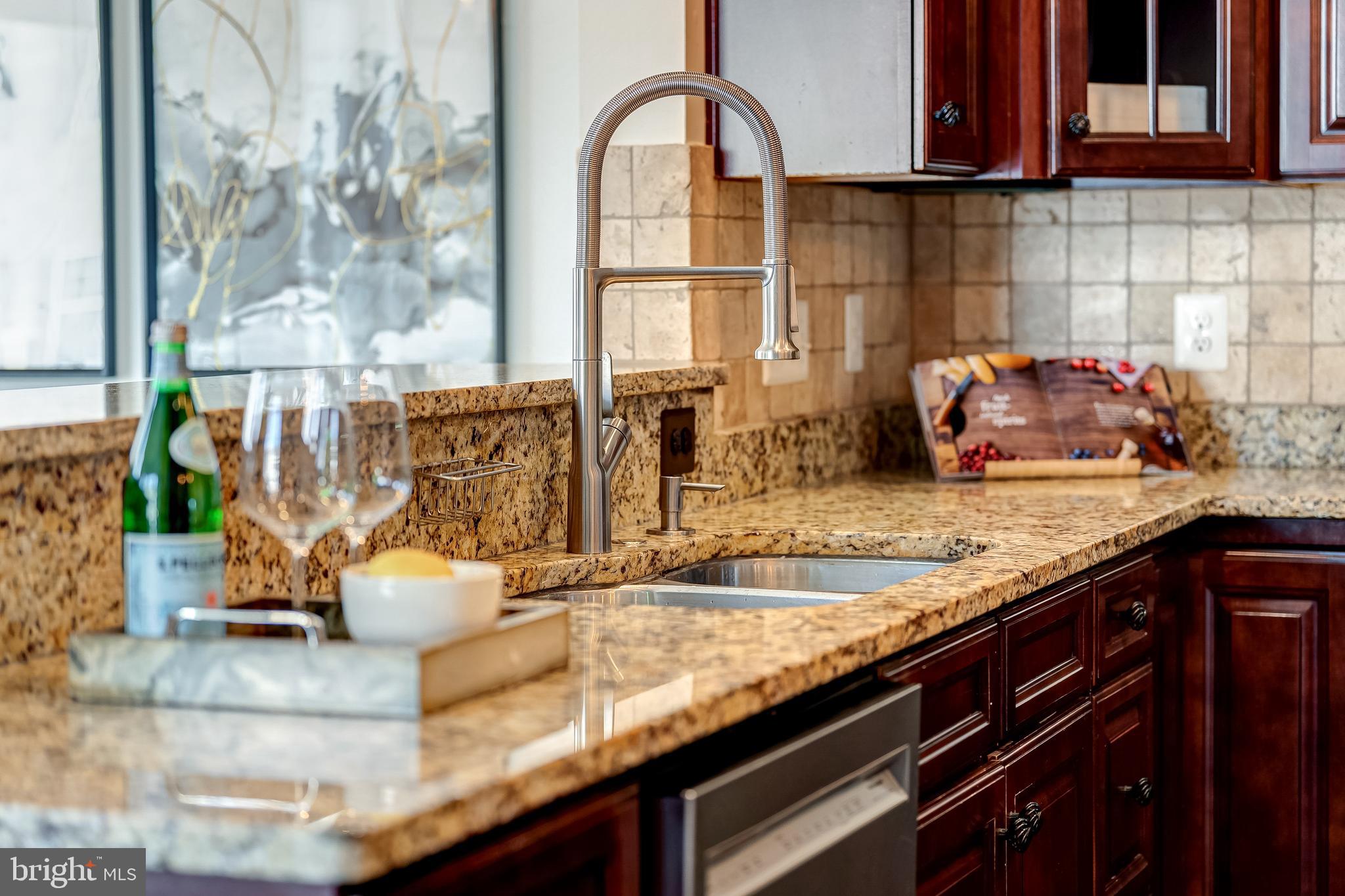 RIVER POINTE - Residential