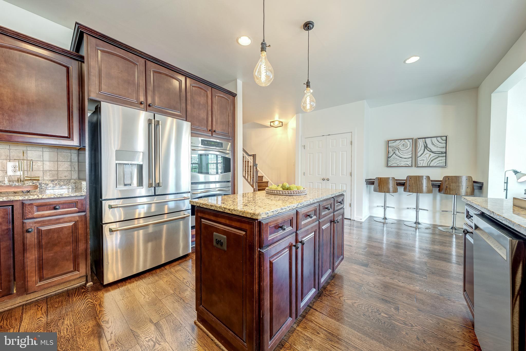 RIVER POINTE - Residential