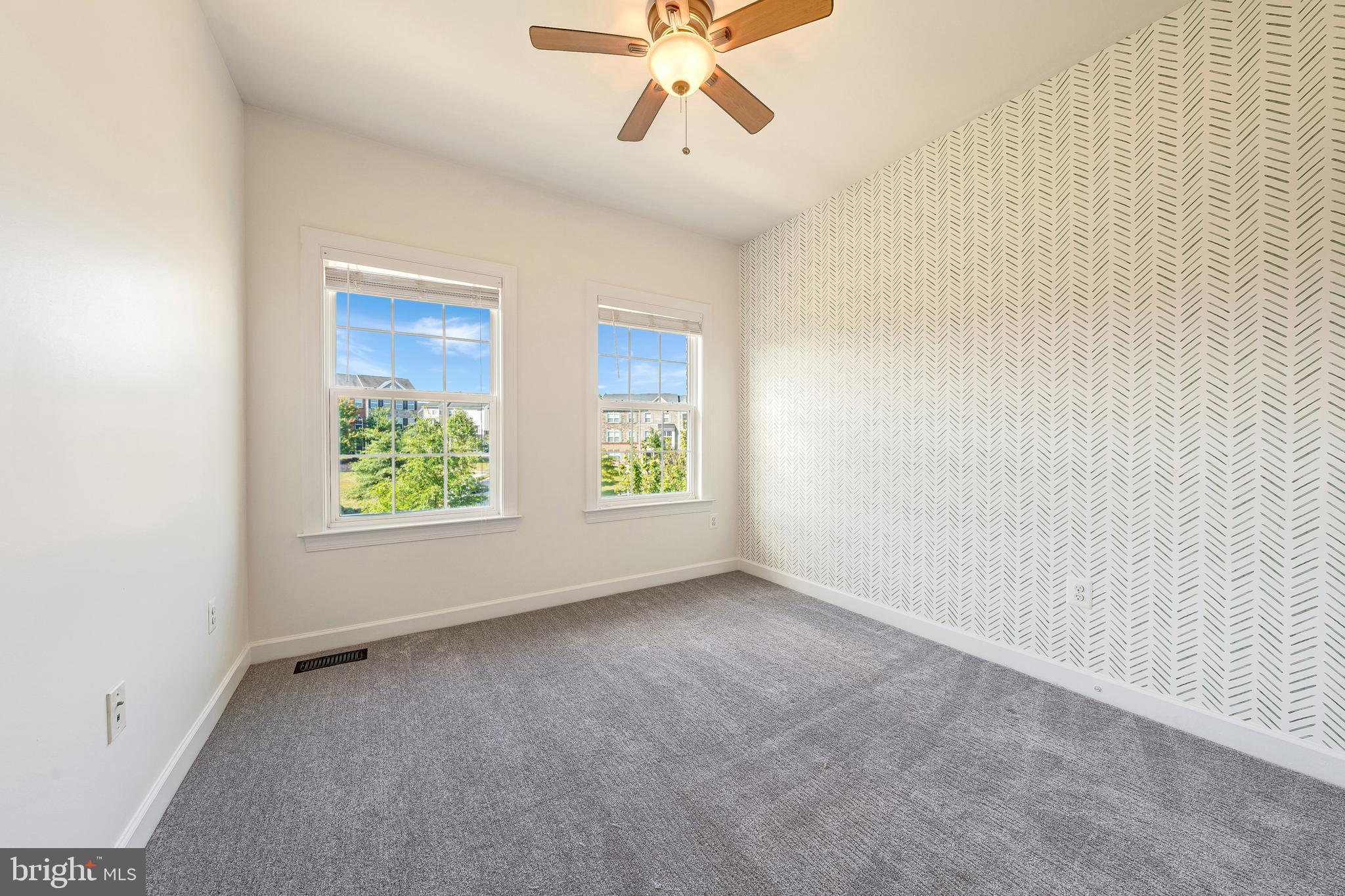 RIVER POINTE - Residential