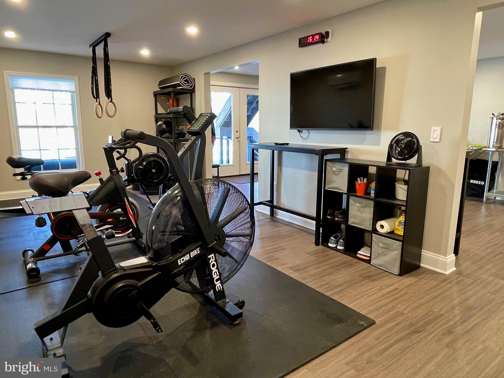 WILLOW RIDGE - Residential