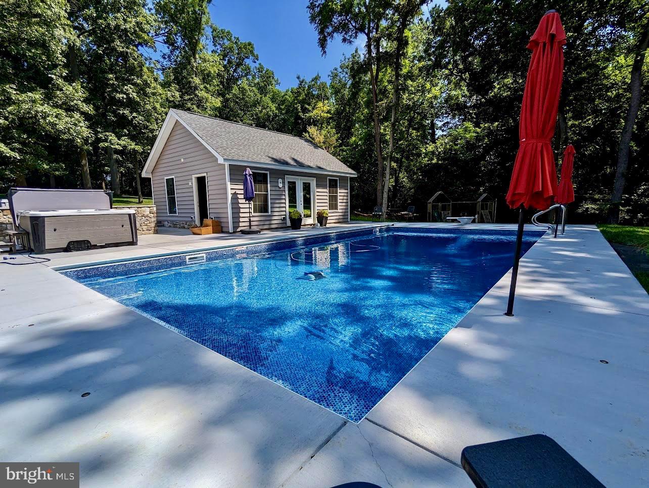 WILLOW RIDGE - Residential