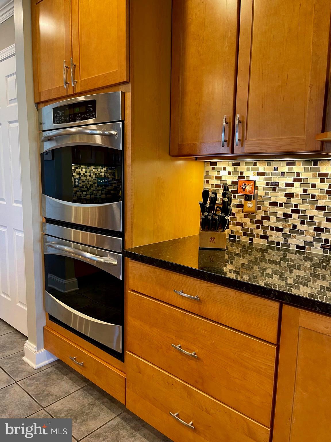 WILLOW RIDGE - Residential