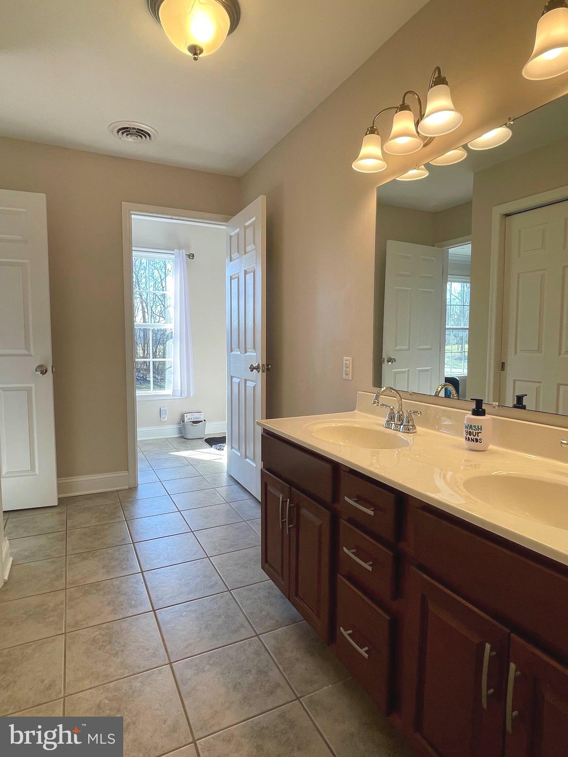 WILLOW RIDGE - Residential