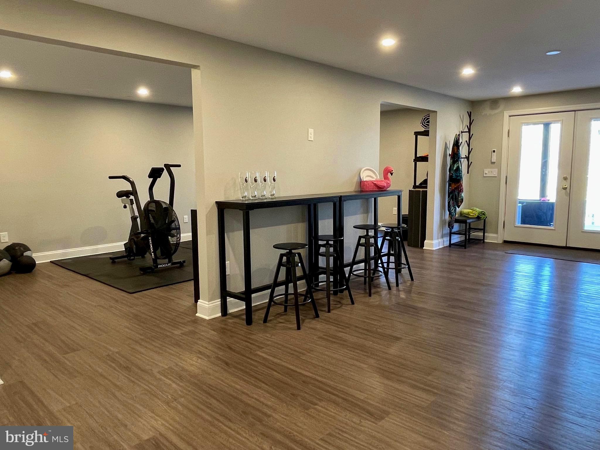 WILLOW RIDGE - Residential